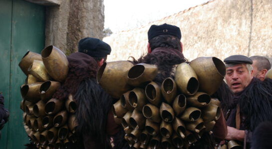 Qui sont les Mamuthones en Sardaigne ?