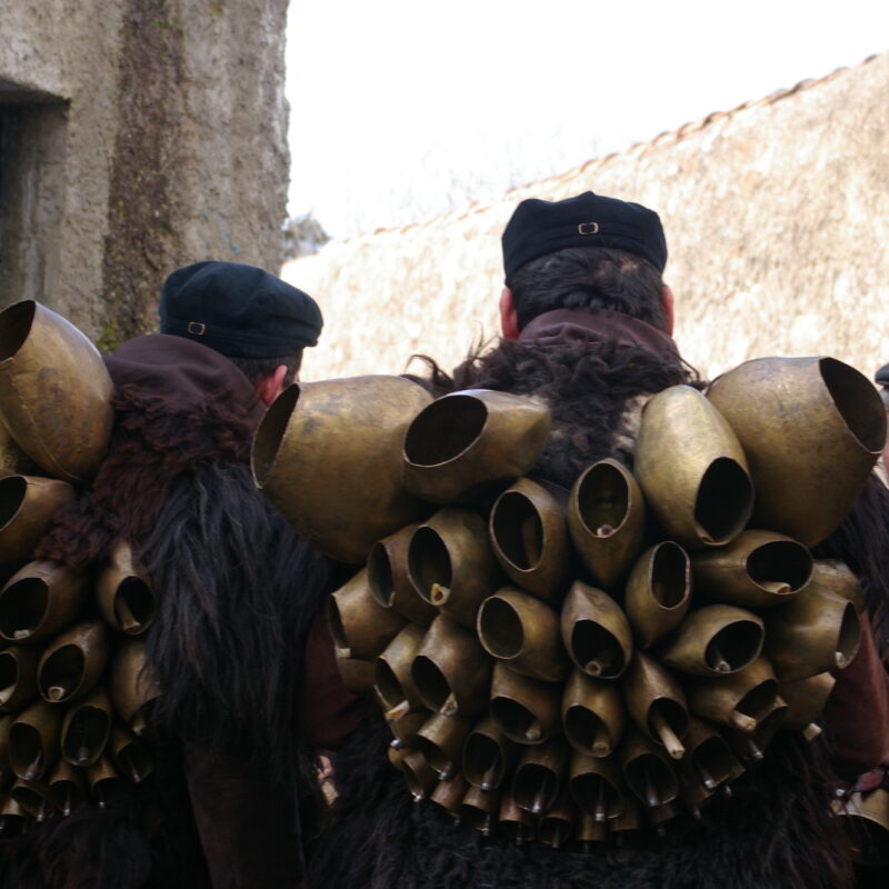 Chi sono i Mamuthones in Sardegna?